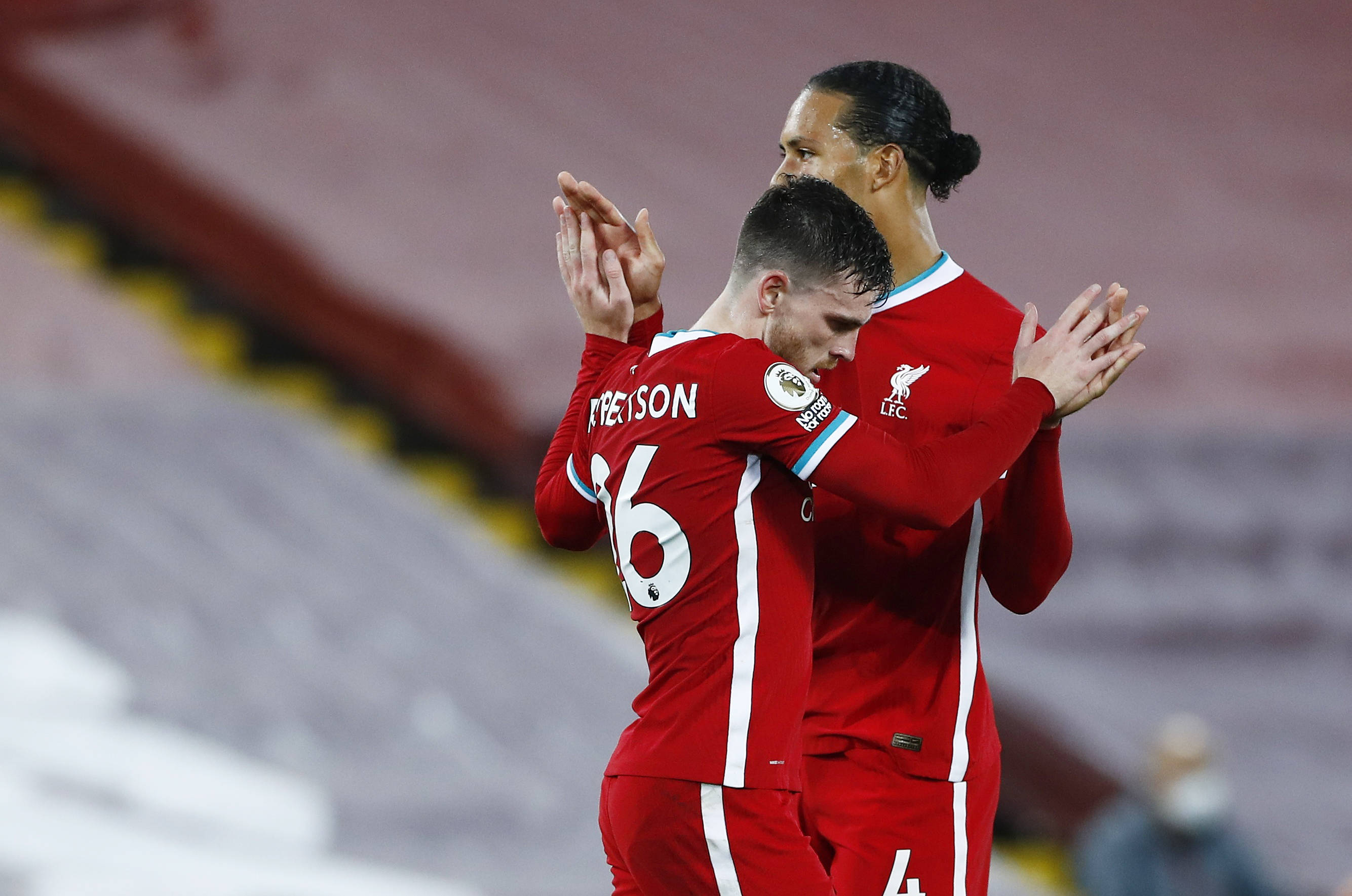 他的受伤对 他的受伤对